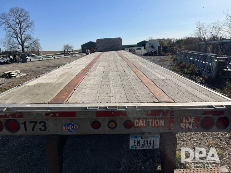 1999-utility-flatbed-image-22