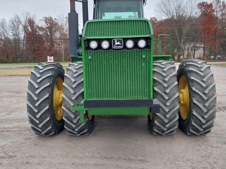 john-deere-8570-image-2