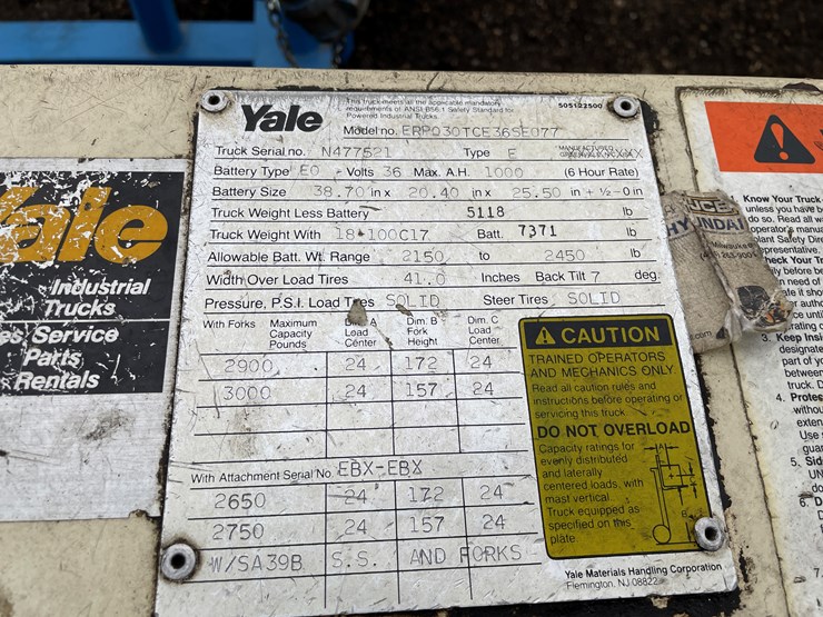 #1094-•-yale-3,000lbs-electric-forklift-image-6