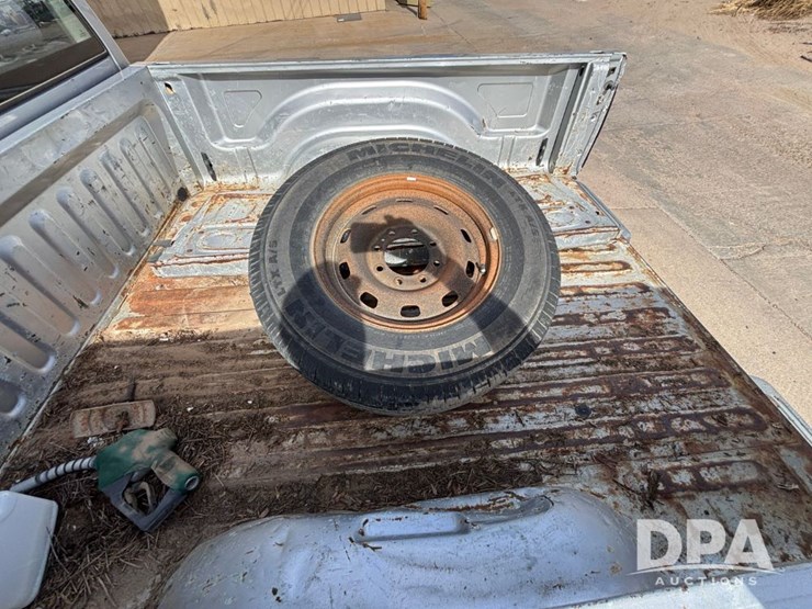 2004-dodge-2500-image-20