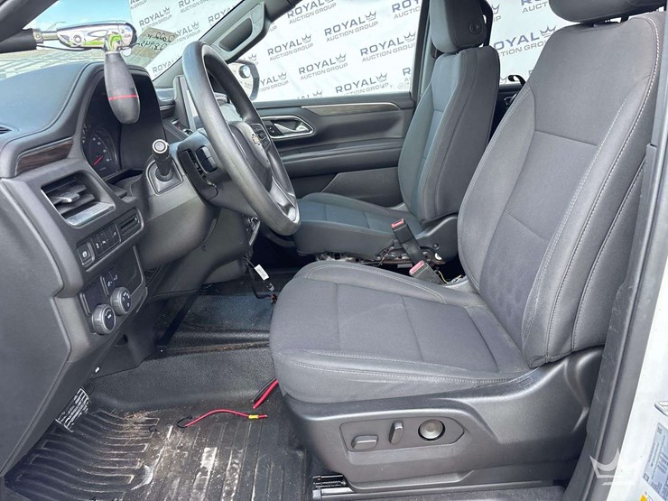 2022-chevrolet-tahoe-image-12