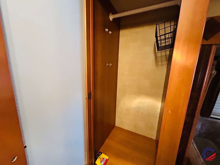 2011-keystone-hornet-platinum-31rbds-t/a-camper-trailer-image-91