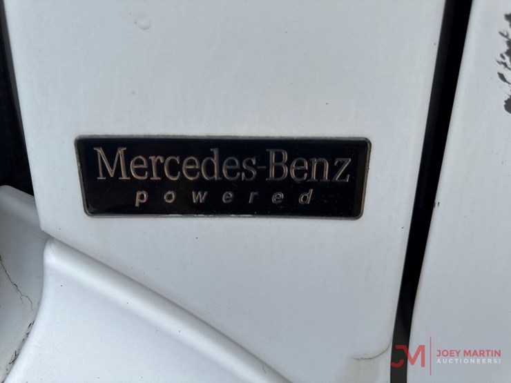 2005-freightliner-business-class-m2-box-truck-image-6