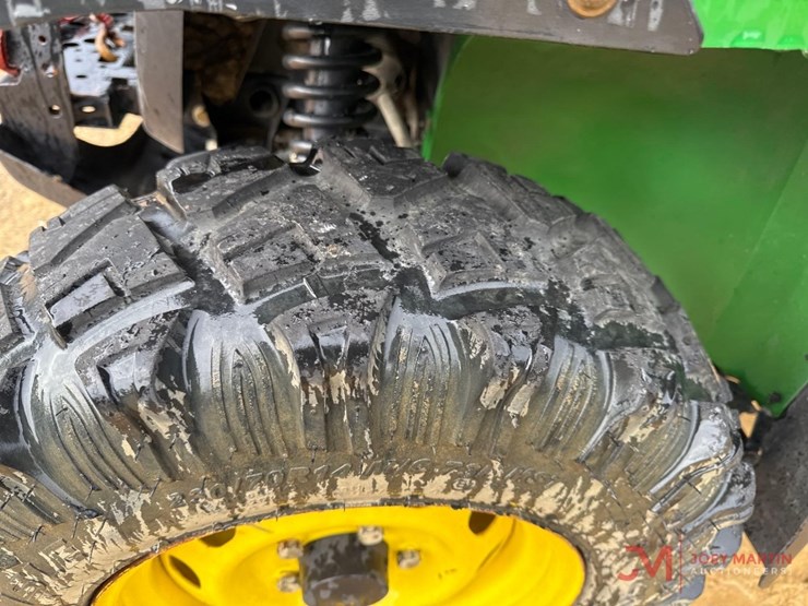 john-deere-gator-image-6