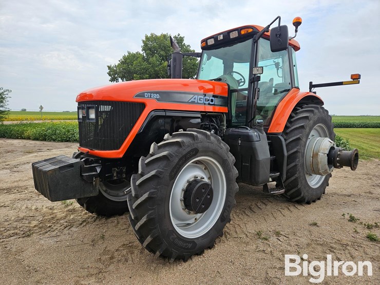 2007-agco-dt220a-image-1