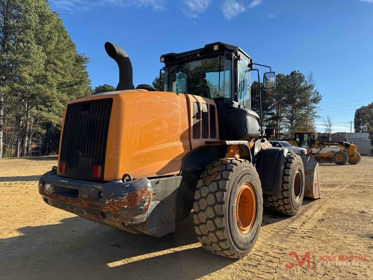 2019-case-621g-image-2