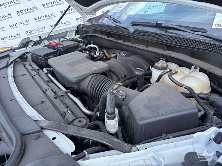 2022-chevrolet-tahoe-image-8