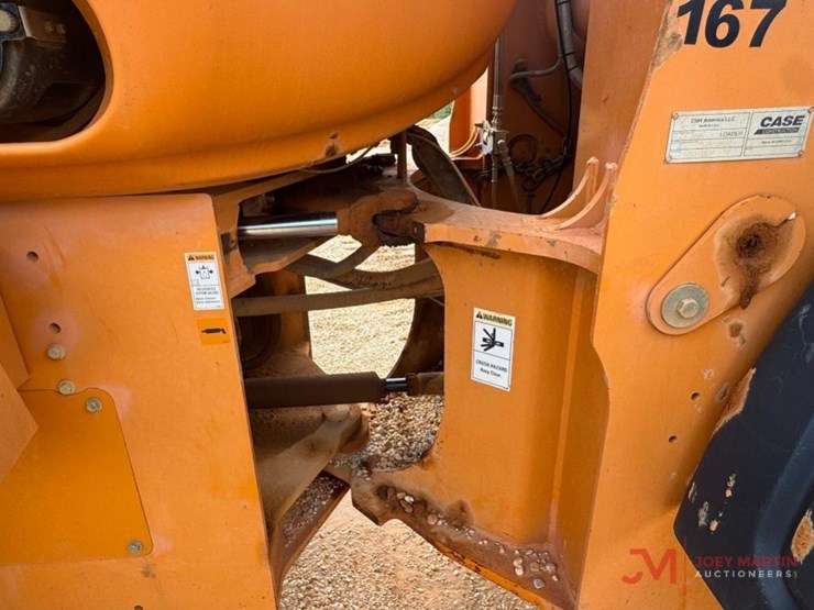 2012-case-821f-image-9