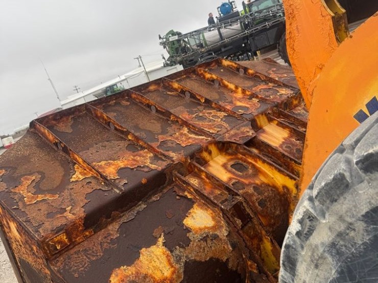 2009-komatsu-wa320-image-9