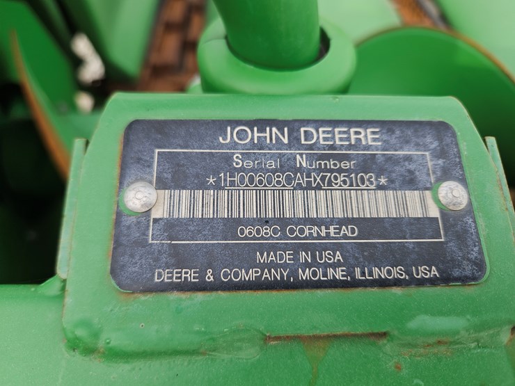 2017-john-deere-608c-image-5