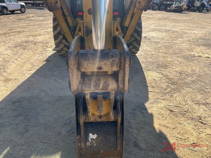 2017-caterpillar-420f-it-image-21