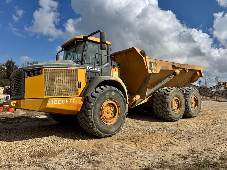 2022-deere-410e-image-7