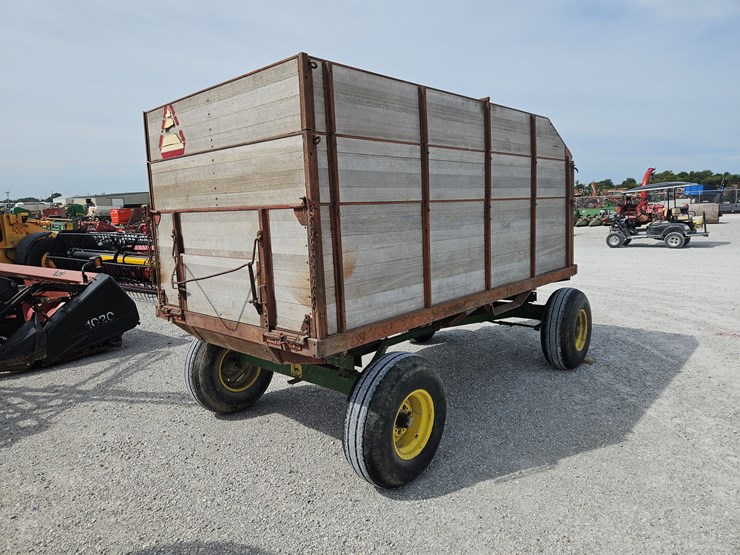 #203458-•-heider-box-wagon-image-6