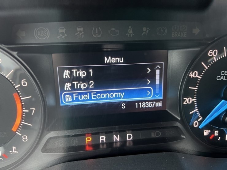 2018-ford-explorer-image-26