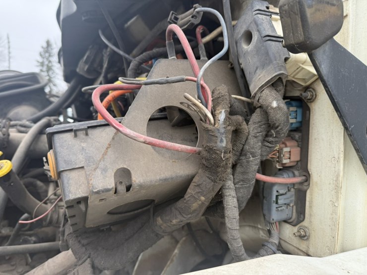 2006-international-7300-image-11