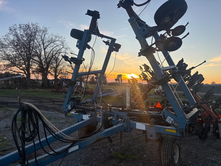 #1508-•-dalton-nh3-bar-image-4