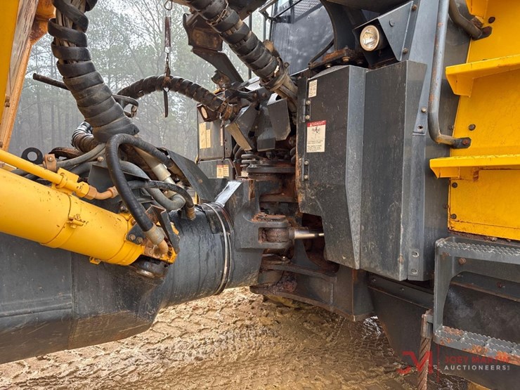 2017-komatsu-hm400-5-image-11