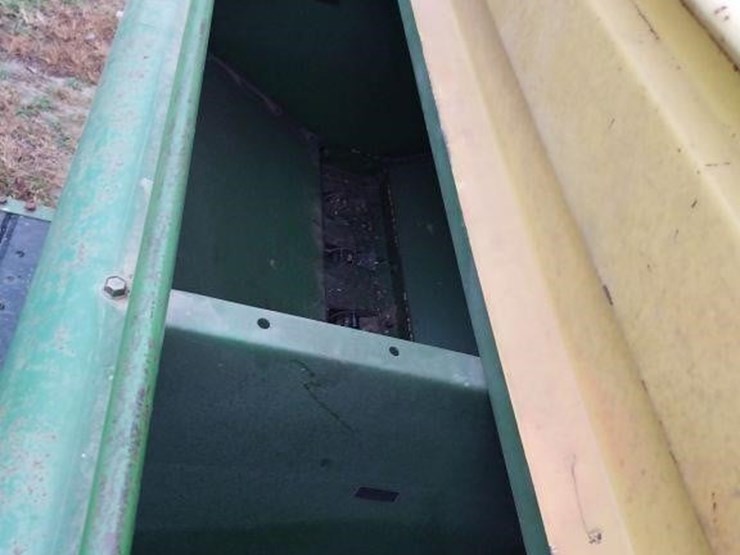 john-deere-8300-image-9