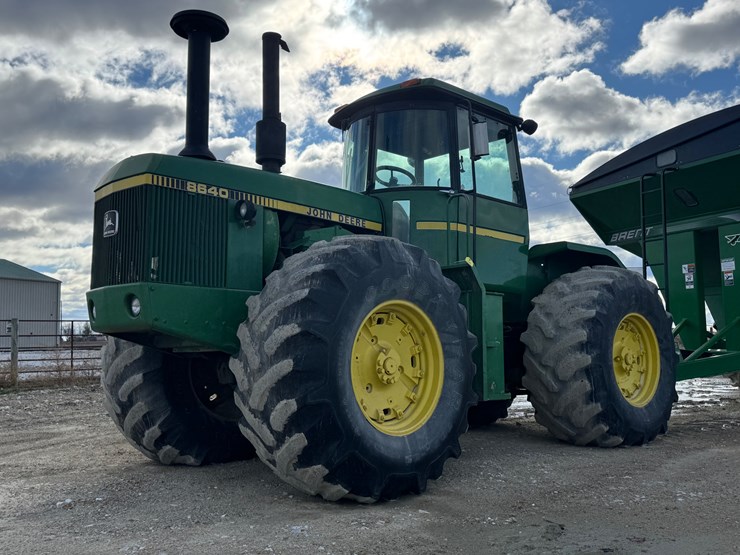 john-deere-8640-image-17