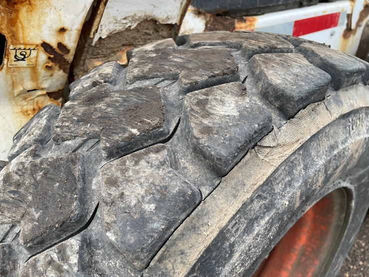 2014-bobcat-s530-image-9