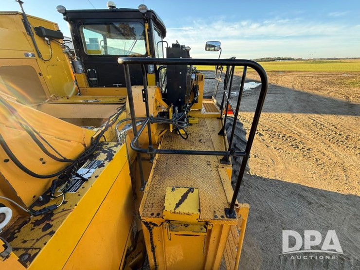 2012-oxbo-8435-image-47