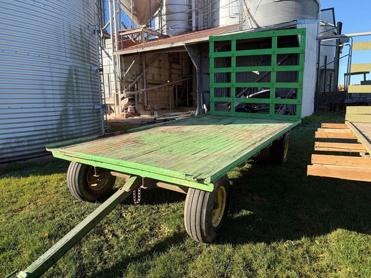 1065-john-deere-1065a-image-1