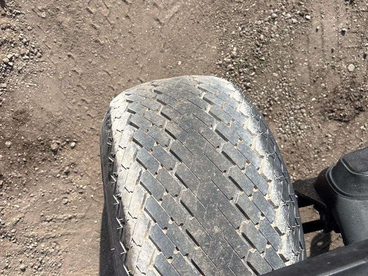 ez-go-golf-cart-image-11