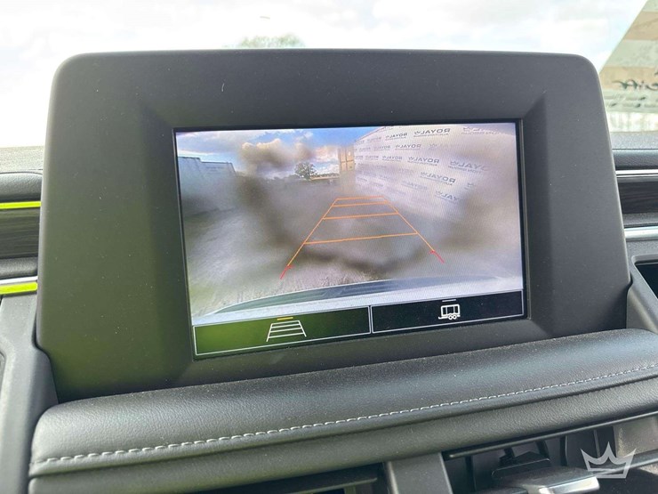 2022-chevrolet-tahoe-image-18