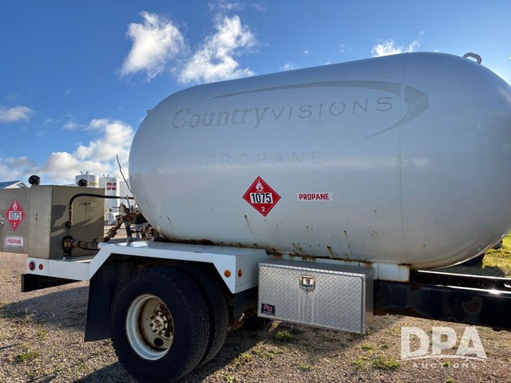 2005-freightliner-business-class-lp-bobtail-truck-(dr12590-unit-6501)-image-47