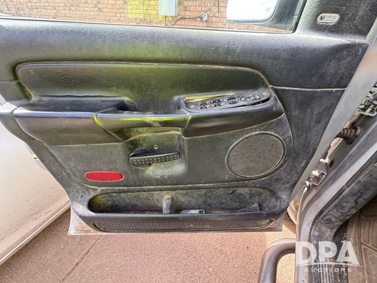 2004-dodge-2500-image-53