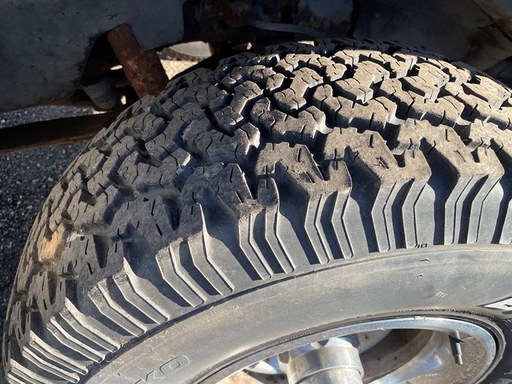 #1076-•-1985-chevy-pickup-truck-(has-wi-title)-image-16