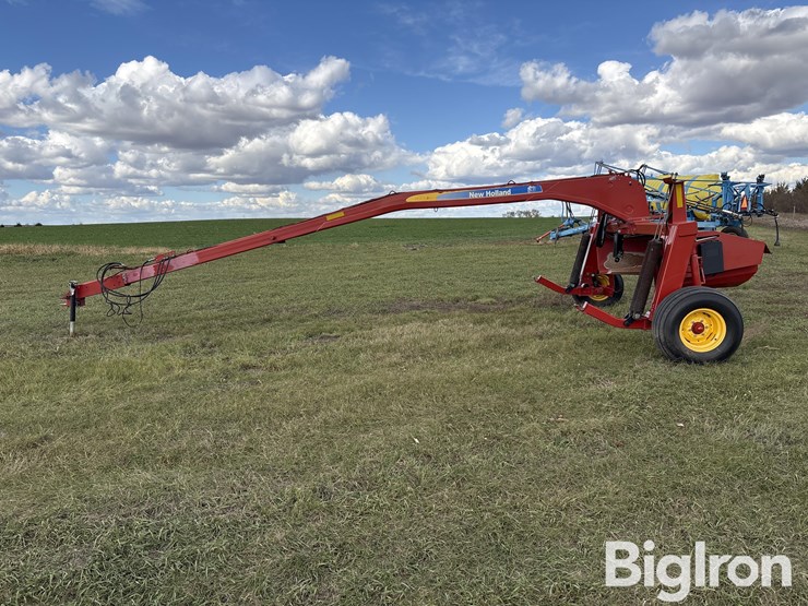 2011-new-holland-h7150-image-8