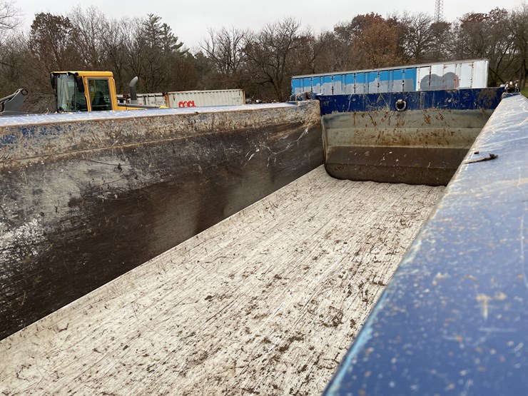 #1059-•-2021-mack-gr104b-quad-axle-dump-truck-(title-in-delay)-image-36