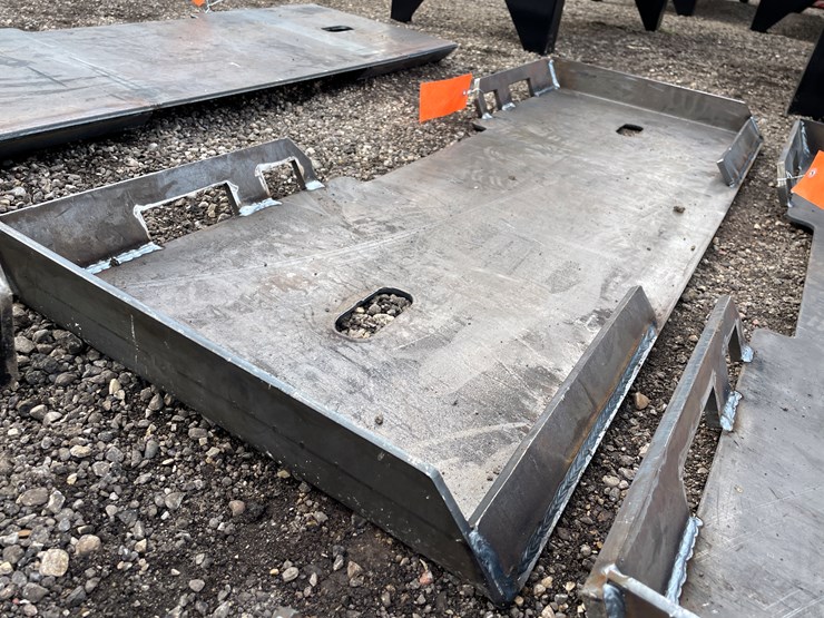 #1223-•-skidsteer-adapter-plates-image-3