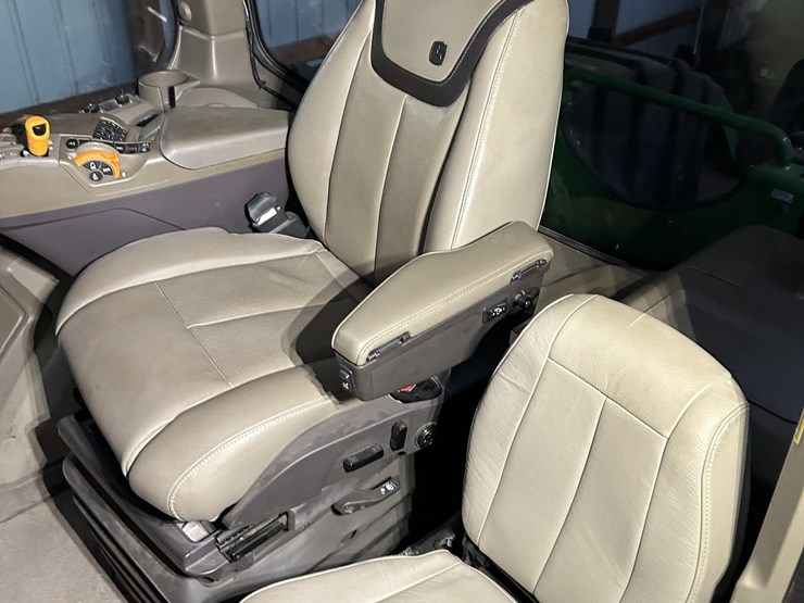 2022-john-deere-9r-590-image-42