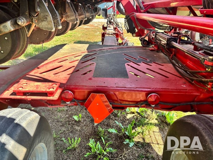 2012-case-ih-1240-image-51