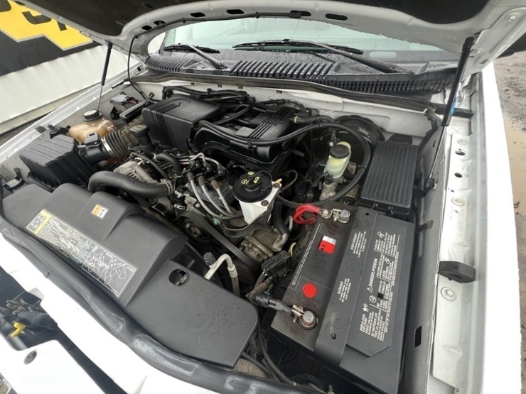 2003-ford-explorer-xlt-image-11