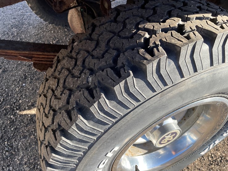 #1076-•-1985-chevy-pickup-truck-(has-wi-title)-image-14