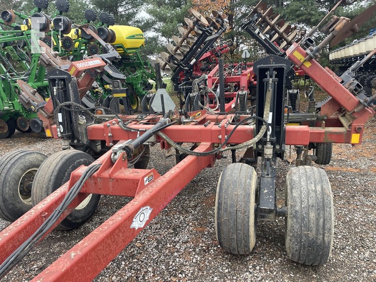 case-ih-2500-image-4