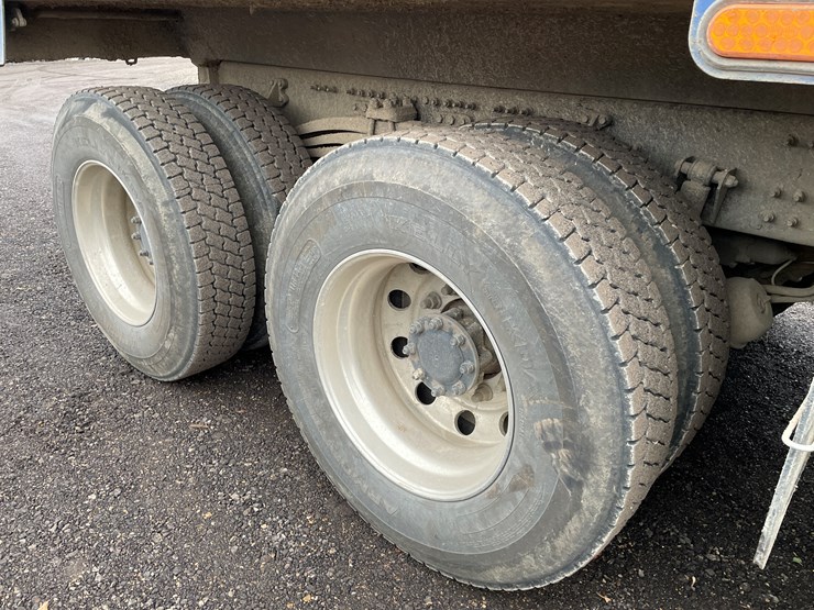 #1059-•-2021-mack-gr104b-quad-axle-dump-truck-(title-in-delay)-image-23