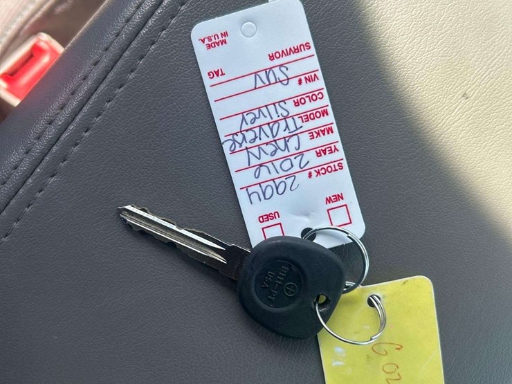 2016-chevrolet-traverse-image-37