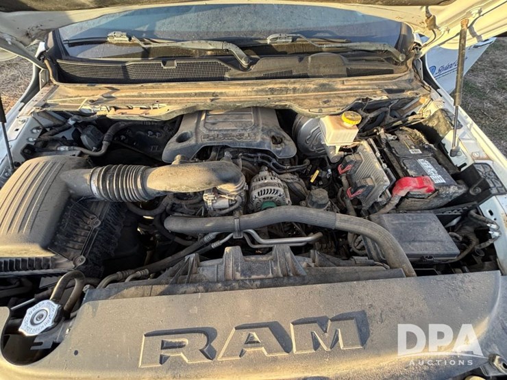 2019-dodge-1500-image-38