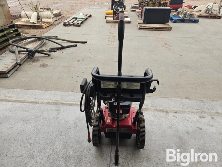 2400-psi-gas-pressure-washer-image-6