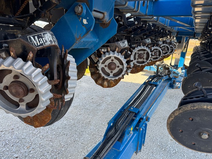 2014-kinze-3600-image-2