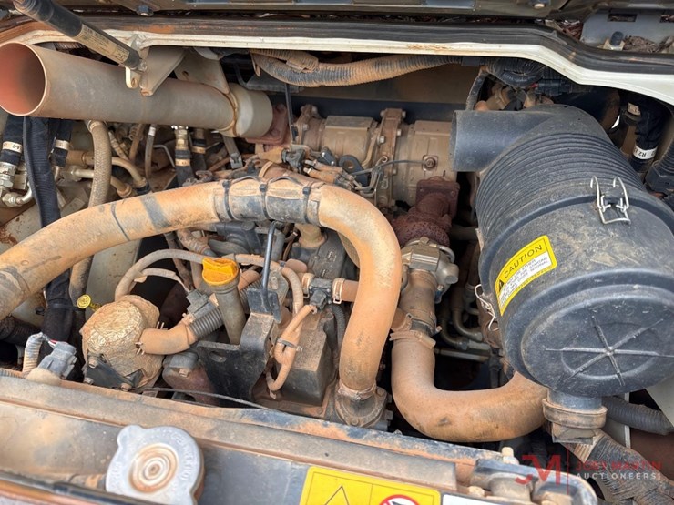 2020-takeuchi-tl8r-image-6