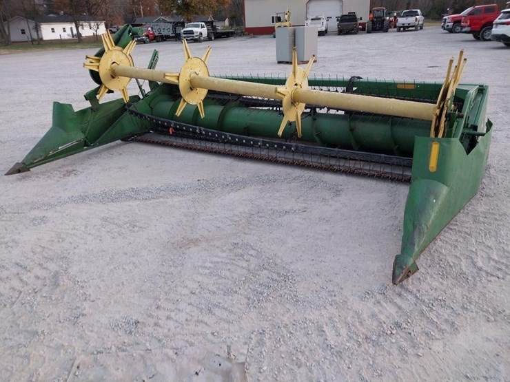 john-deere-216-image-1