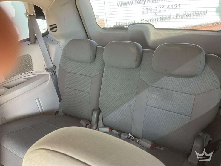 2010-dodge-grand-caravan-image-19