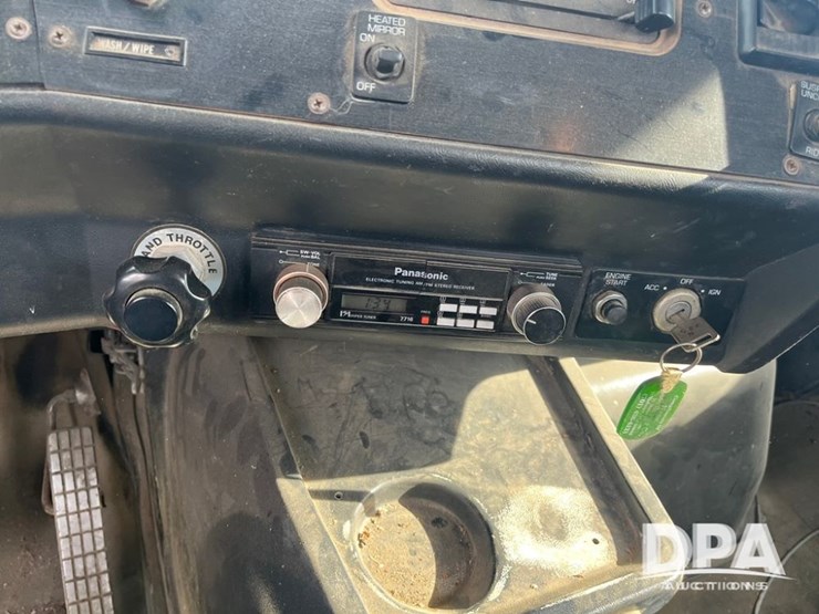 1993-white-gmc-liquid-truck-(dr8592-unit-129952)-image-73