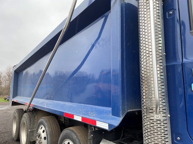 #1059-•-2021-mack-gr104b-quad-axle-dump-truck-(title-in-delay)-image-18