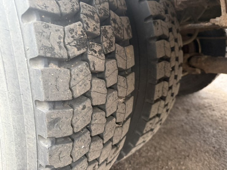 2006-international-7300-image-94